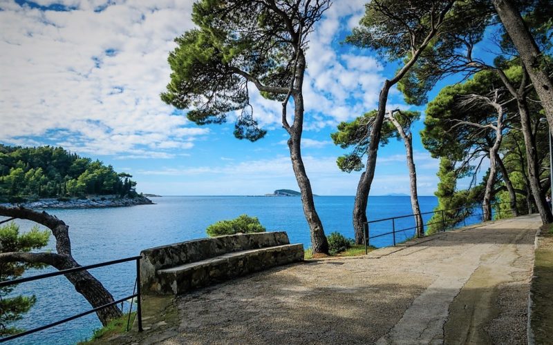 Lungomare, promenade aan de Adriatische zee in Kroatië
